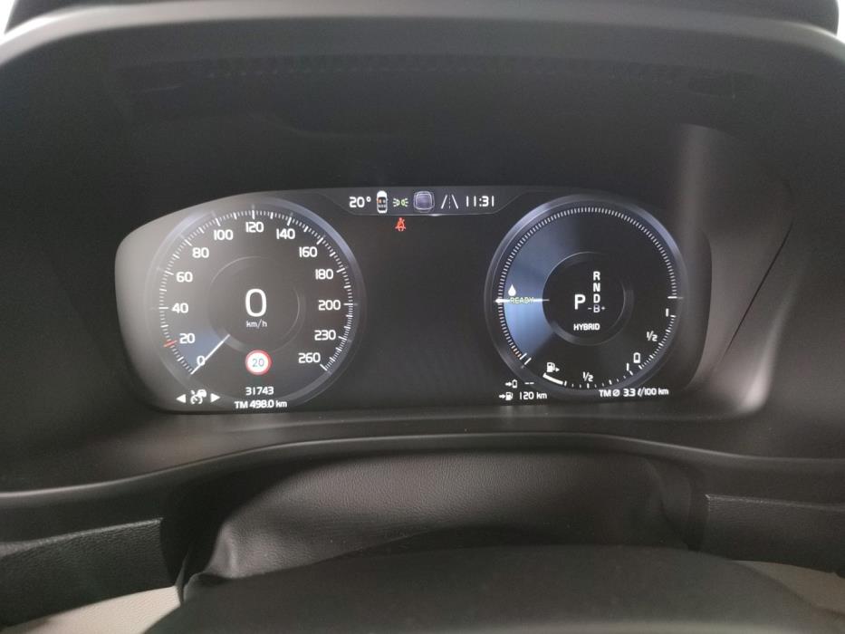 VOLVO XC40 2022