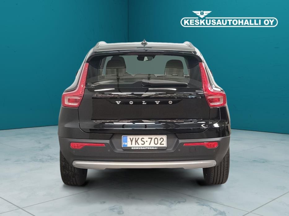 VOLVO XC40 2022