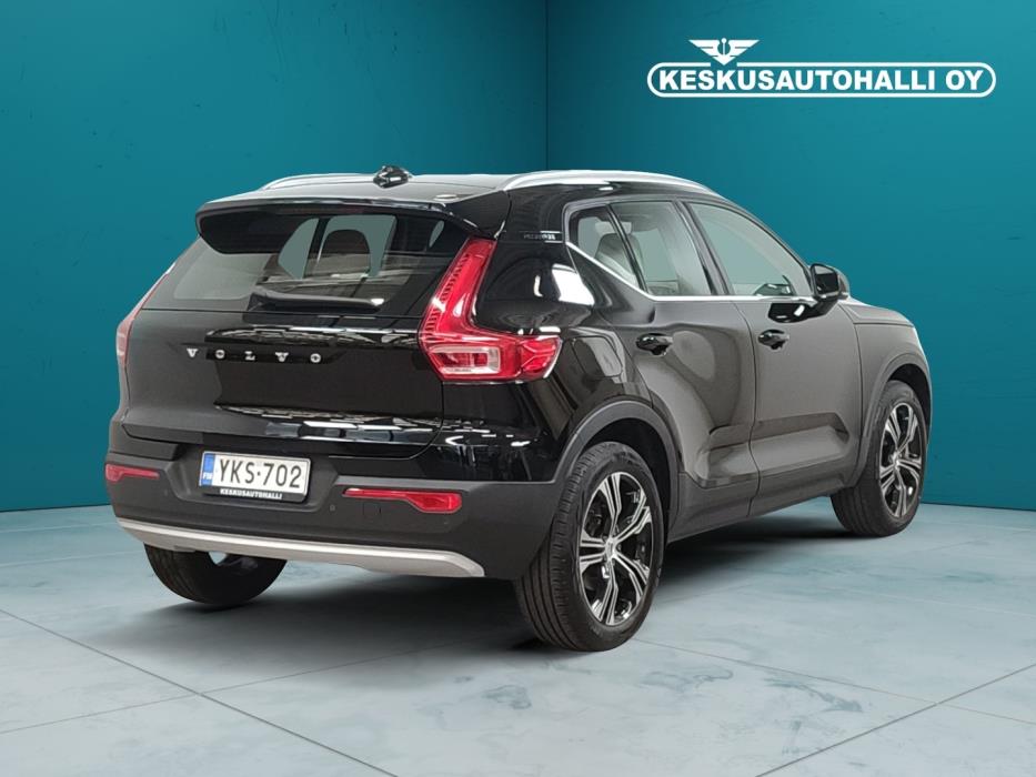 VOLVO XC40 2022