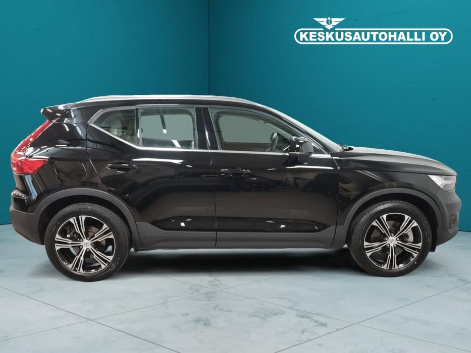 VOLVO XC40 2022