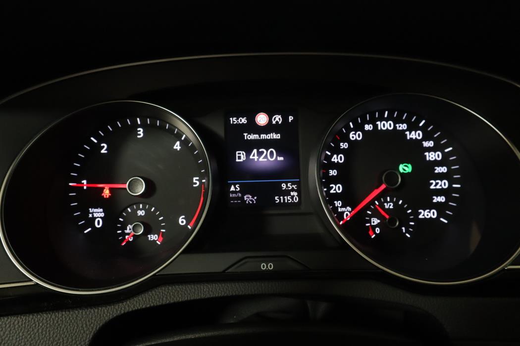 VOLKSWAGEN Passat 2022