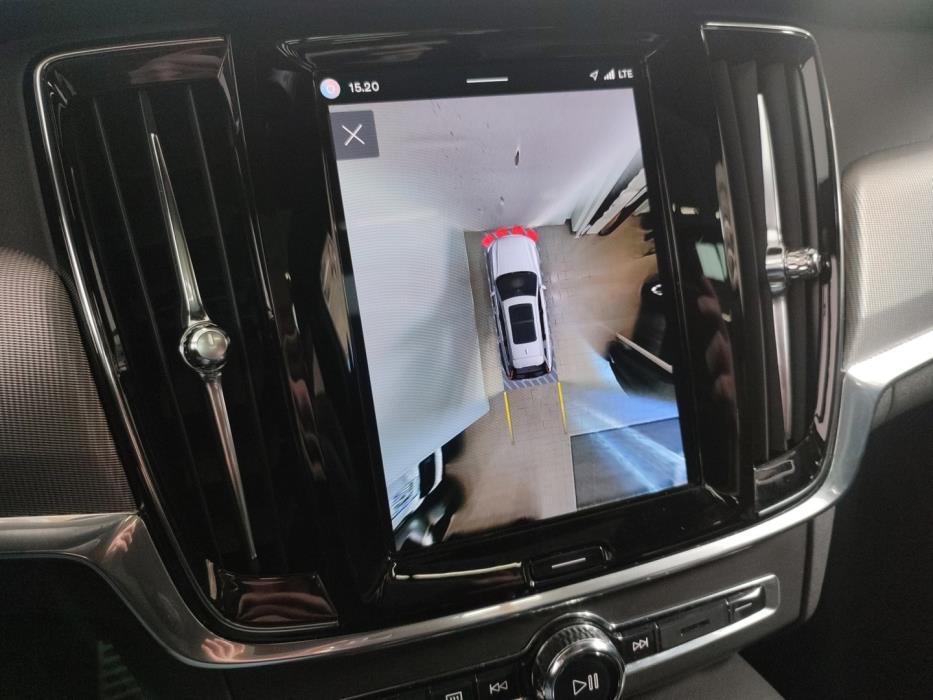 VOLVO V90 2022