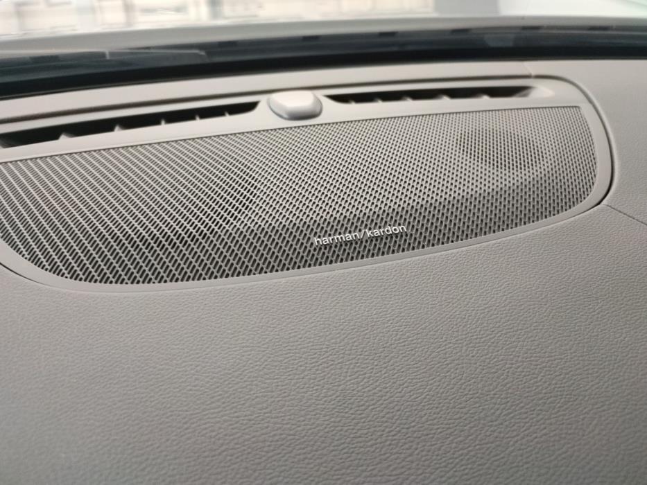 VOLVO V90 2022
