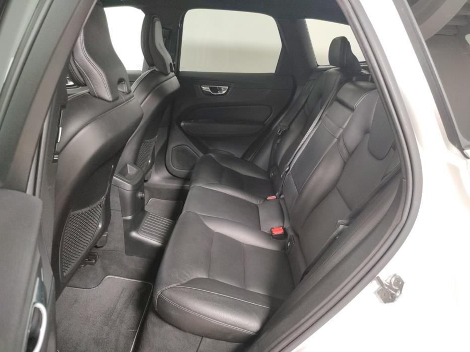 VOLVO XC60 2019