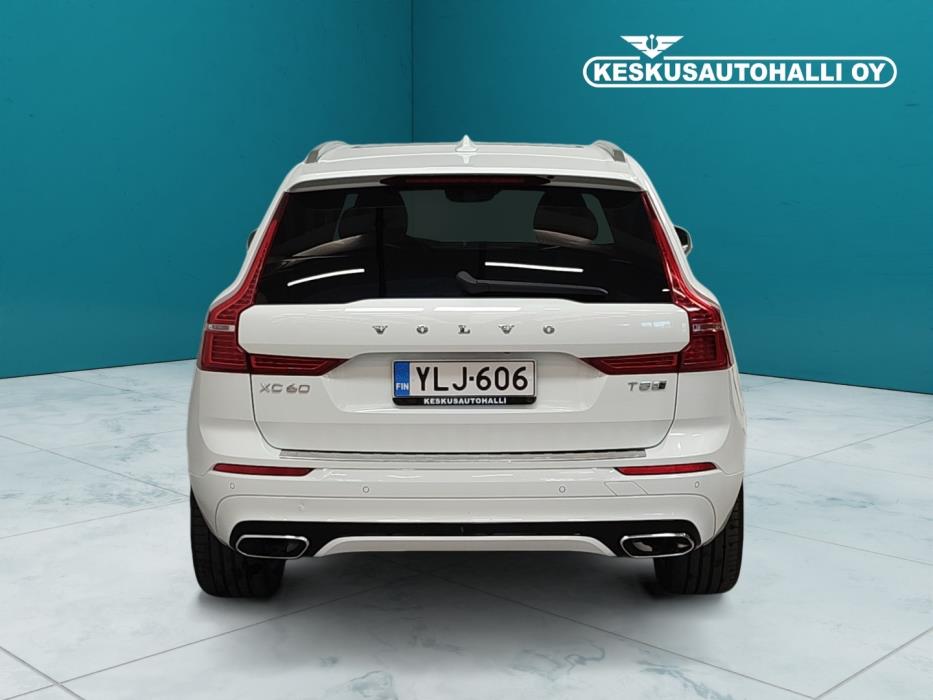 VOLVO XC60 2019