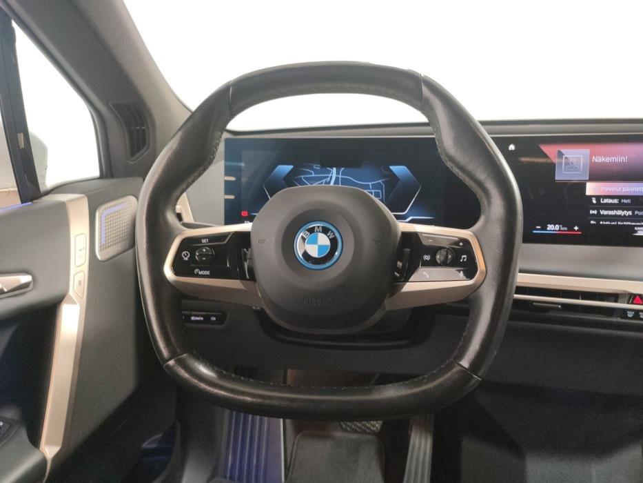 BMW iX 2023