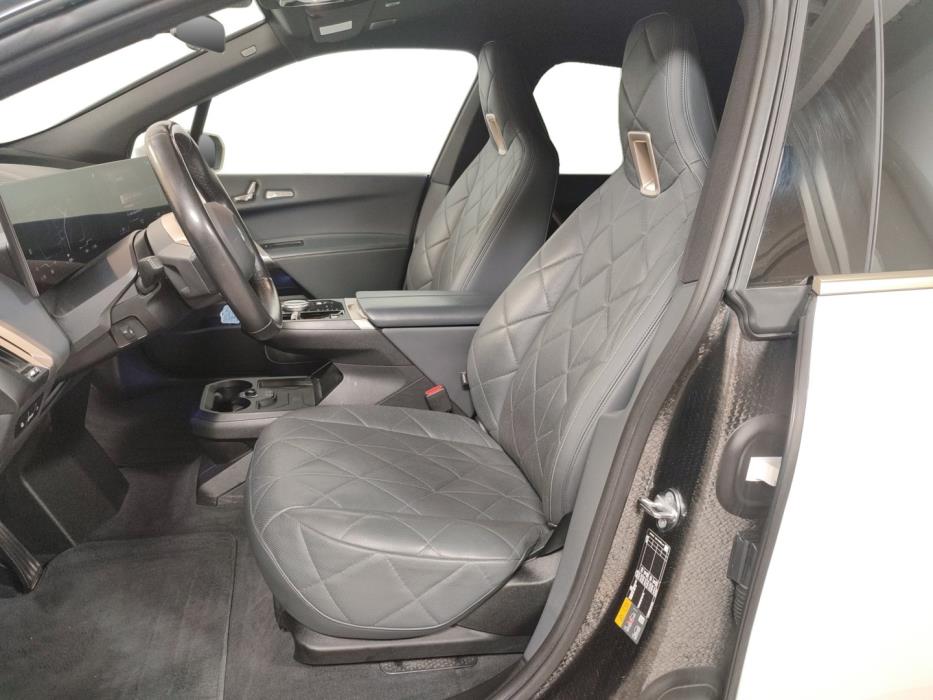 BMW iX 2023