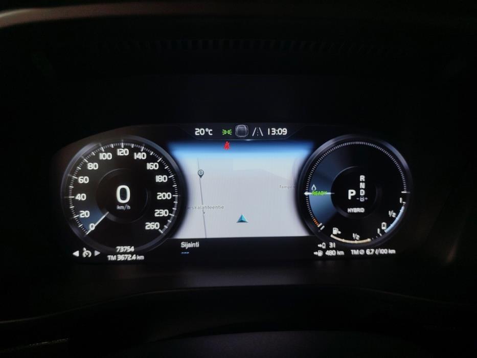 VOLVO XC40 2021