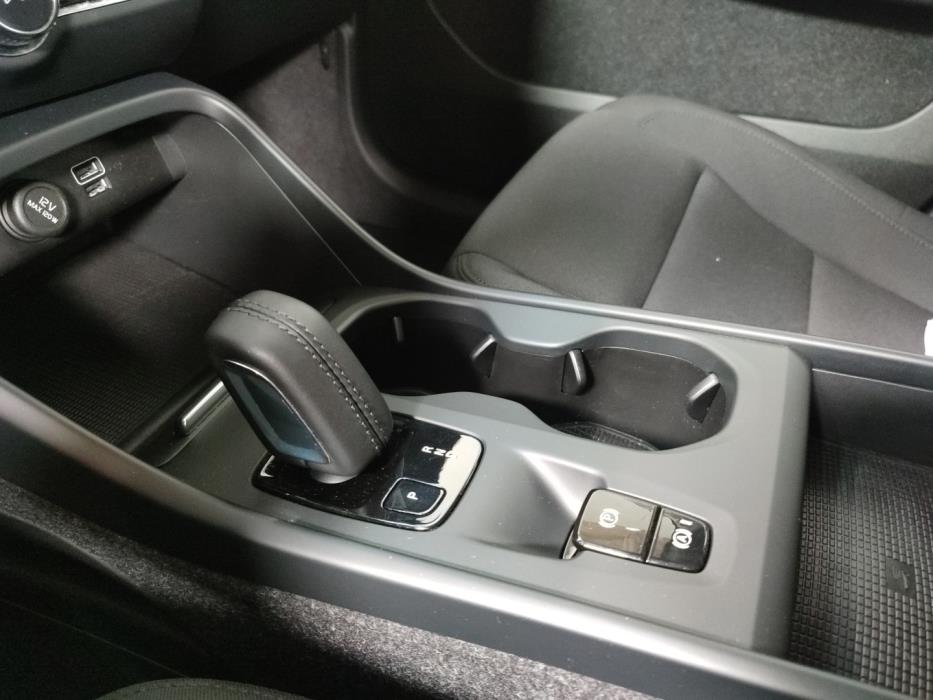 VOLVO XC40 2021