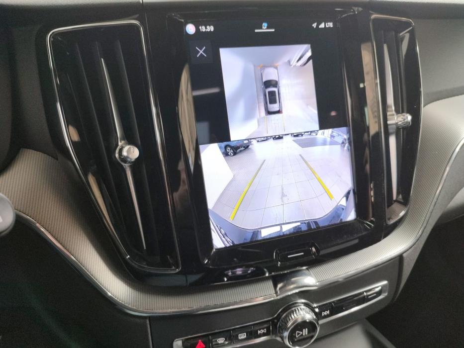 VOLVO XC60 2024