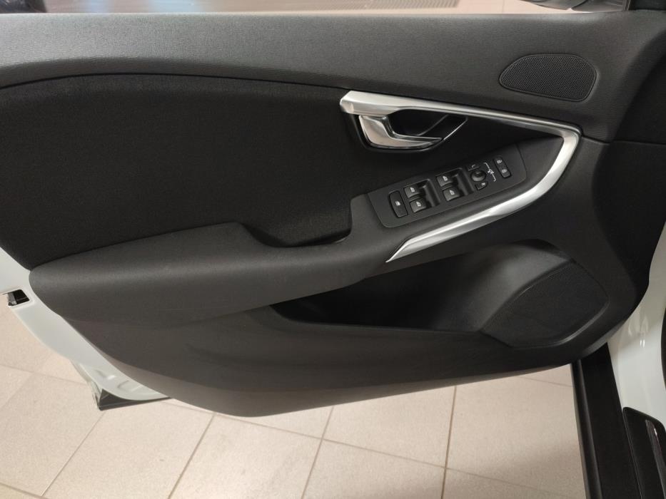 VOLVO V40 Cross Country 2017