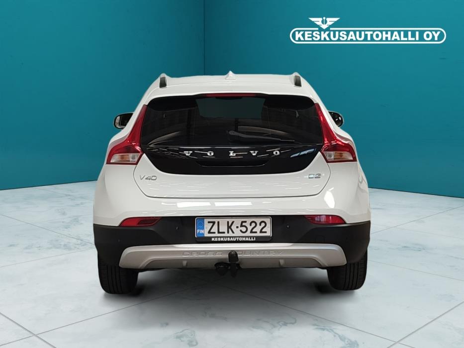 VOLVO V40 Cross Country 2017