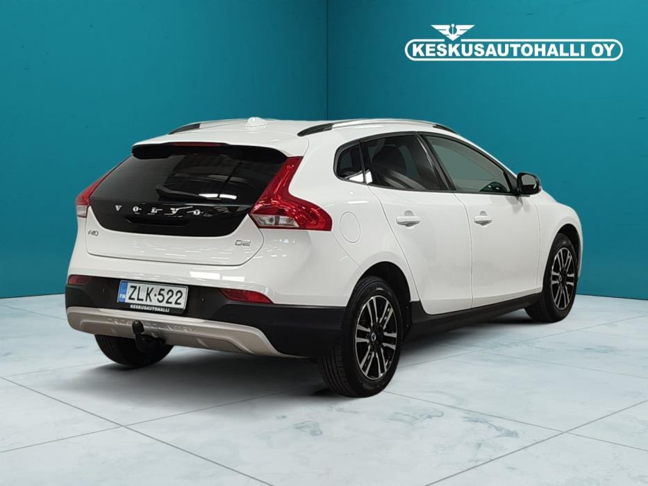 VOLVO V40 Cross Country 2017