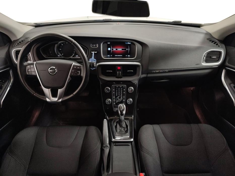 VOLVO V40 Cross Country 2017