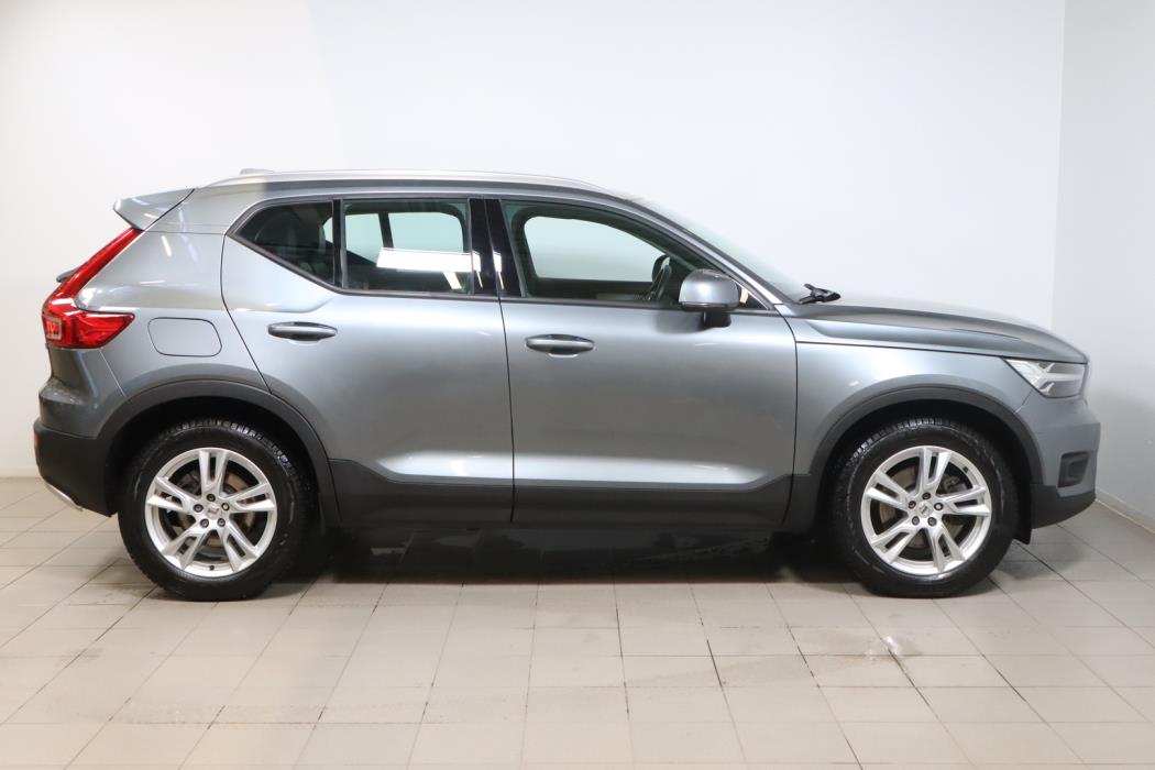 VOLVO XC40 2019