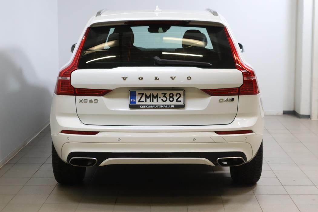 VOLVO XC60 2019