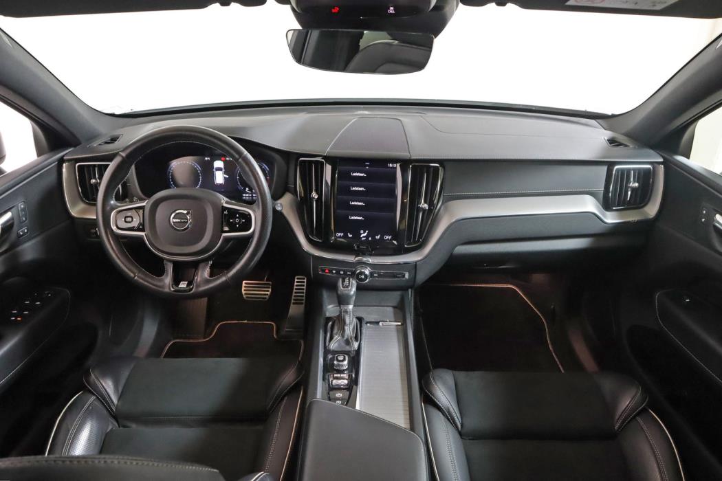VOLVO XC60 2019