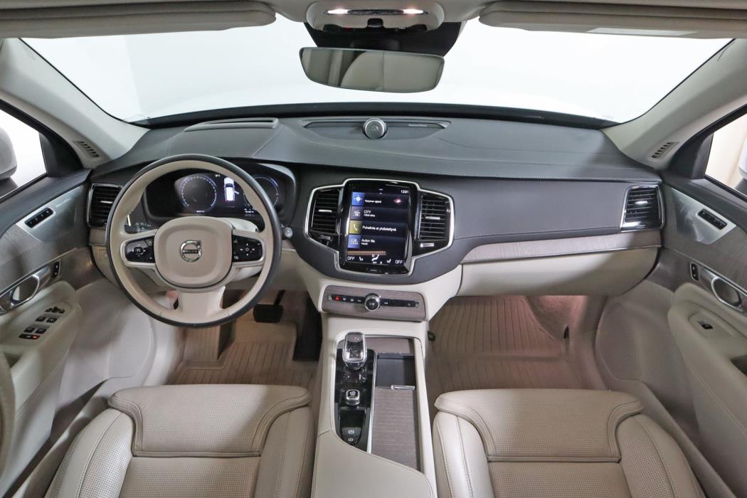 VOLVO XC90 2022