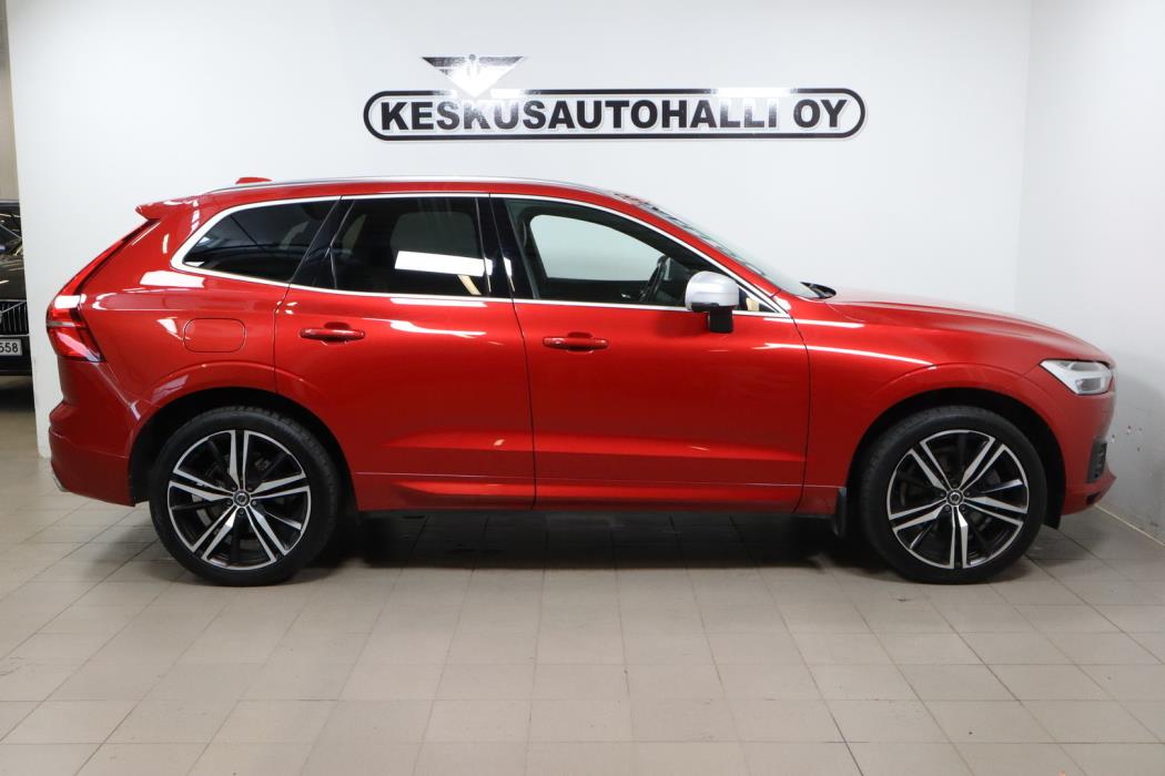 VOLVO XC60 2018