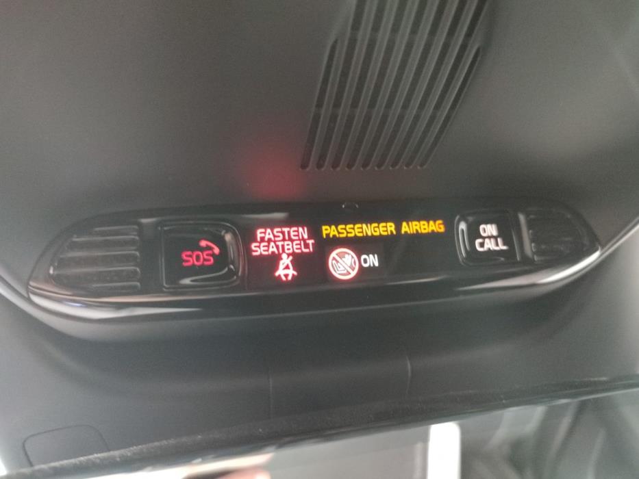 VOLVO XC40 2022