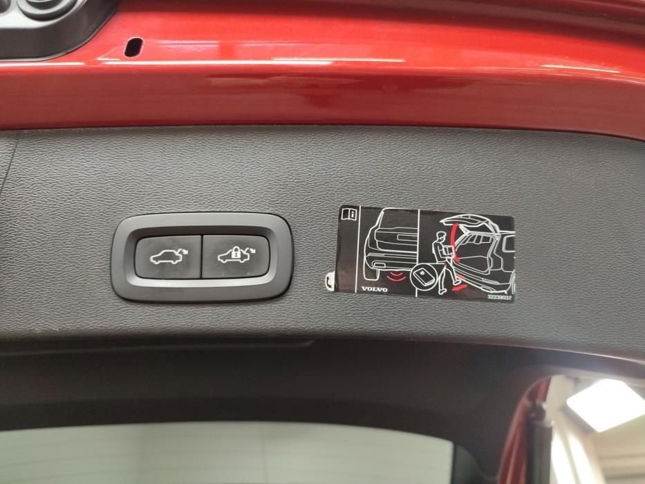 VOLVO XC40 2022