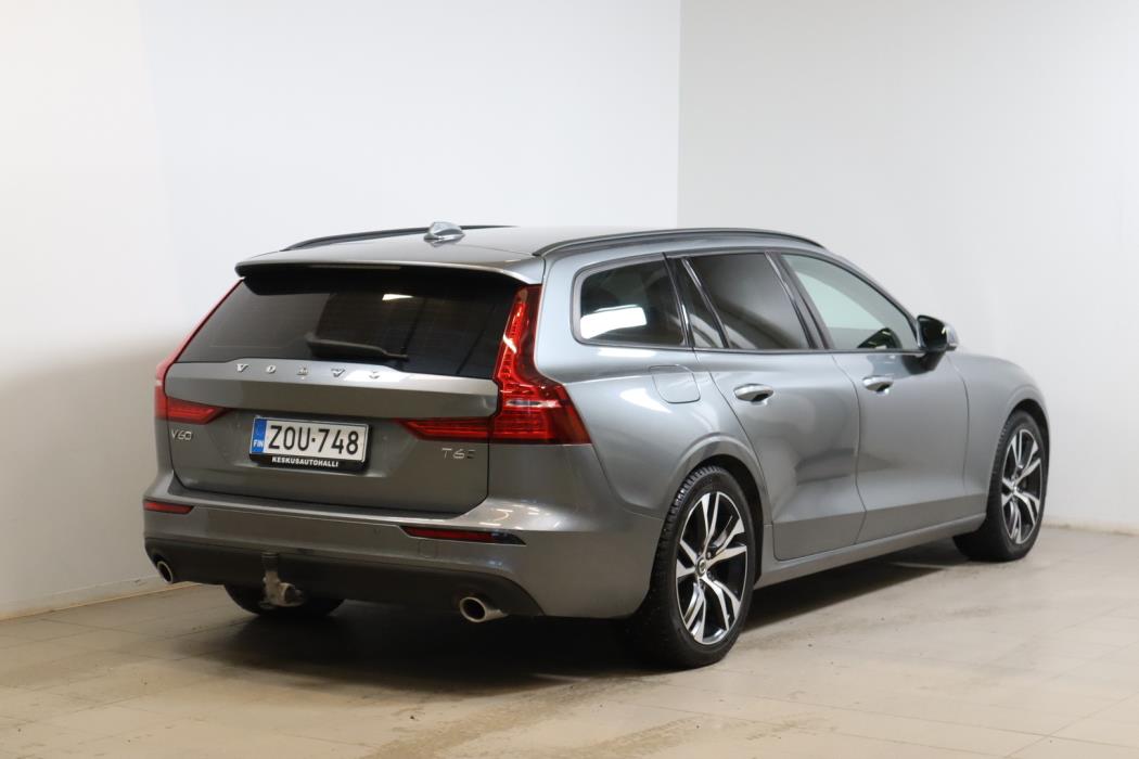 VOLVO V60 2020