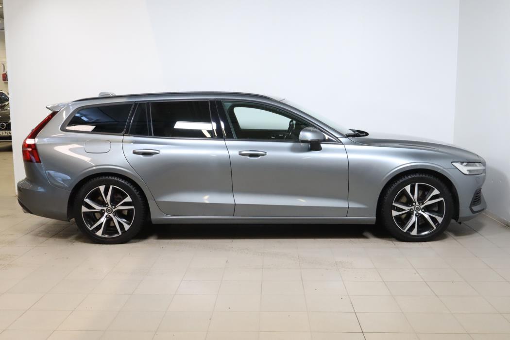 VOLVO V60 2020