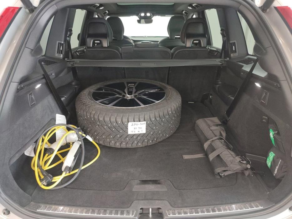 VOLVO XC90 2025