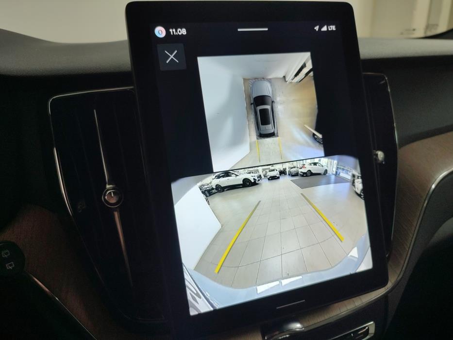 VOLVO XC60 2026
