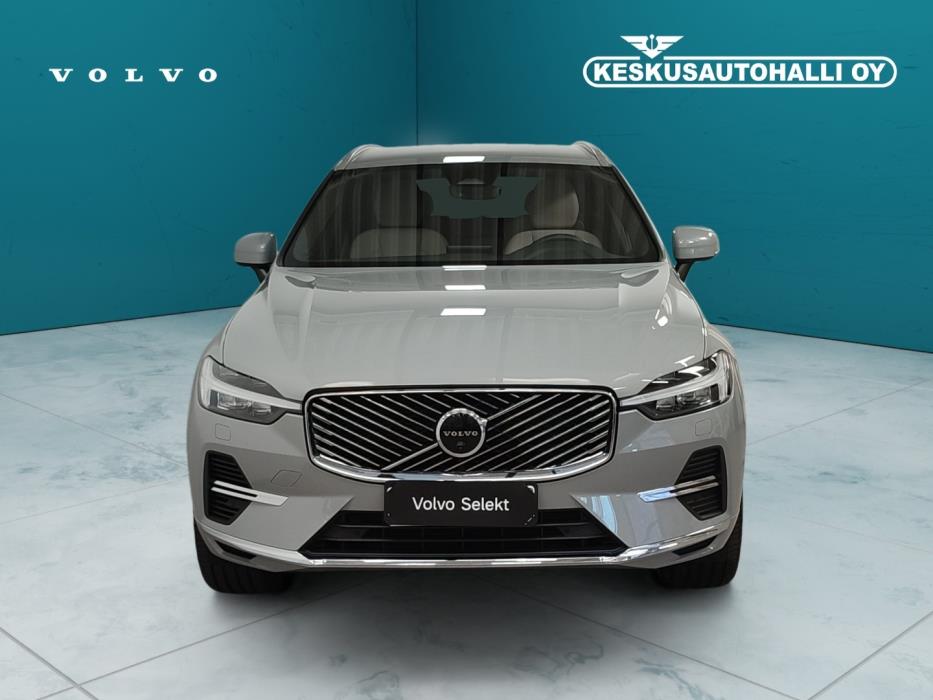 VOLVO XC60 2026
