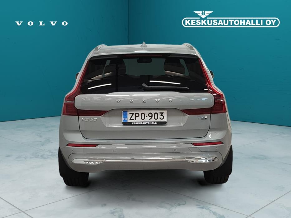 VOLVO XC60 2026