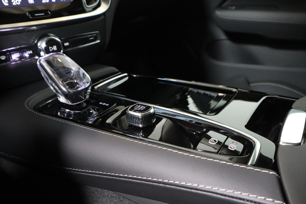 VOLVO V60 2026
