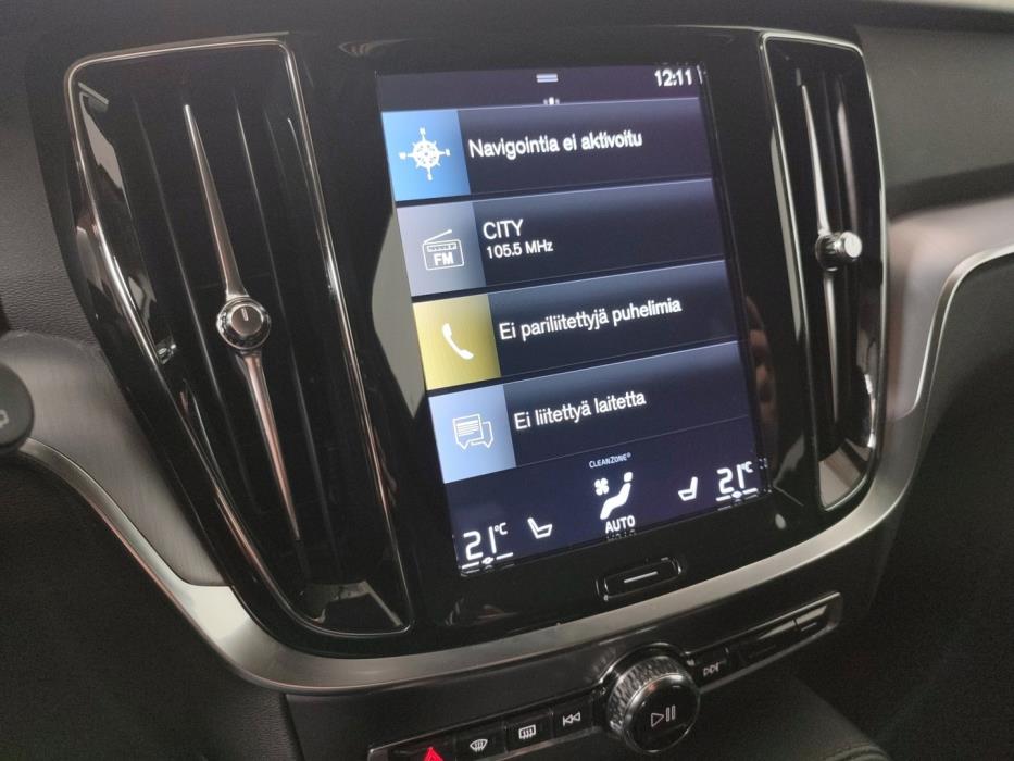 VOLVO V60 2021