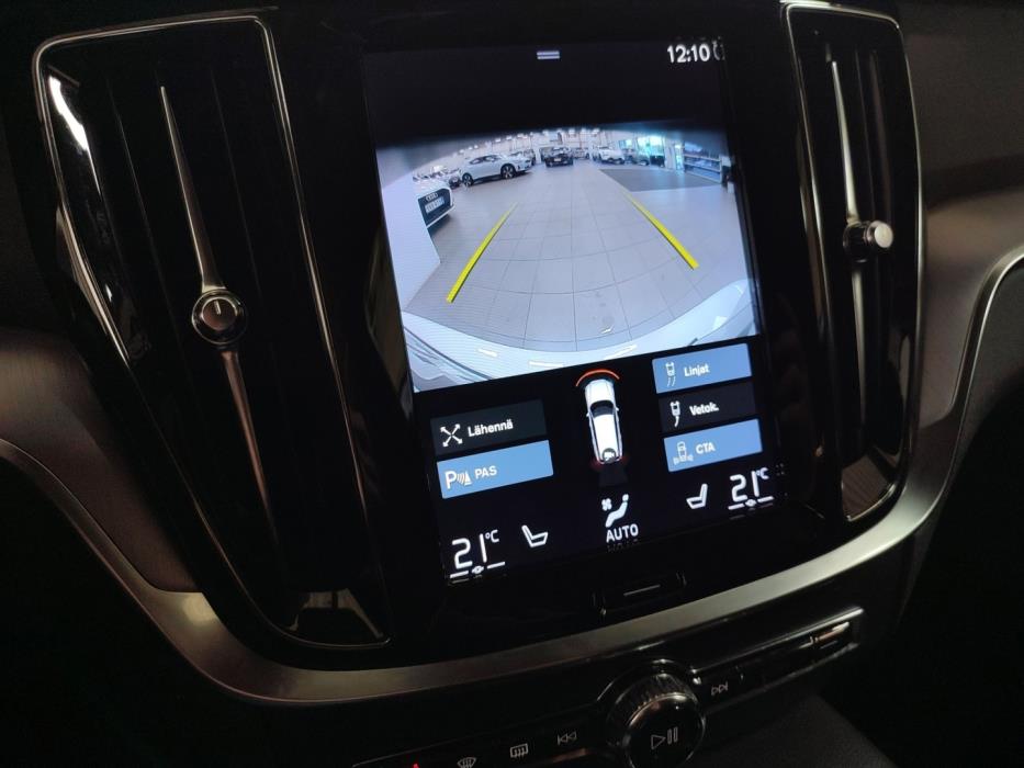 VOLVO V60 2021