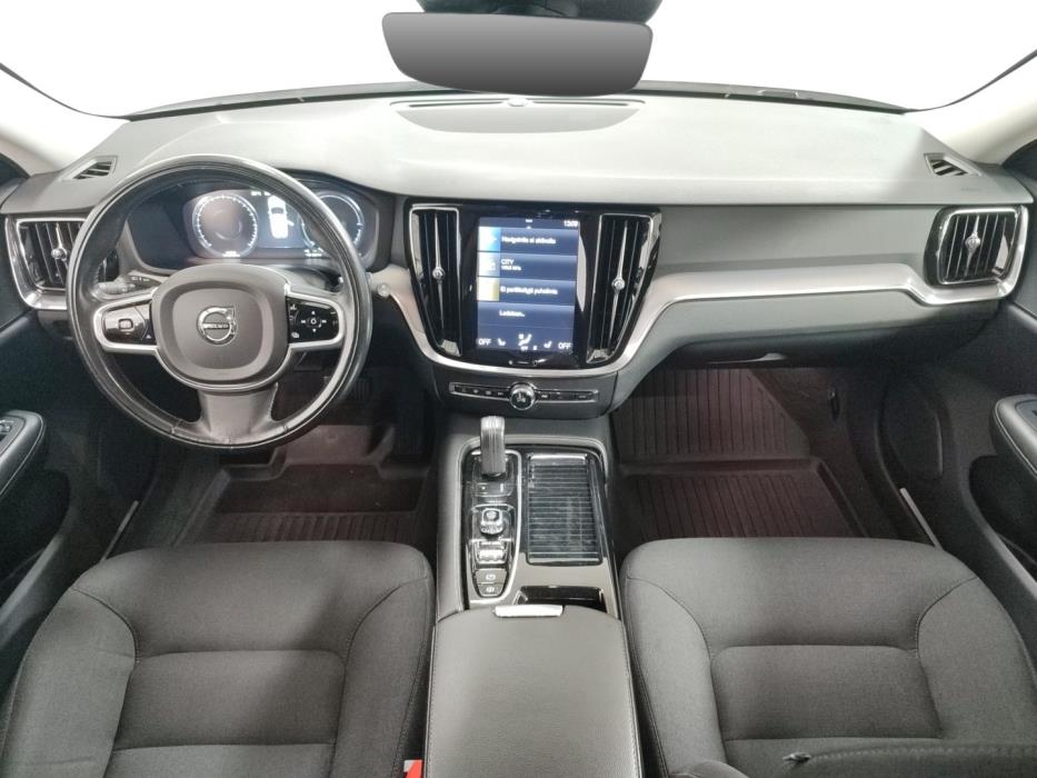VOLVO V60 2021
