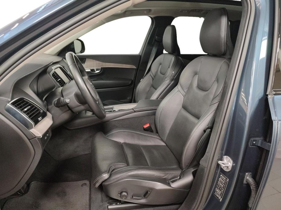 VOLVO XC90 2023