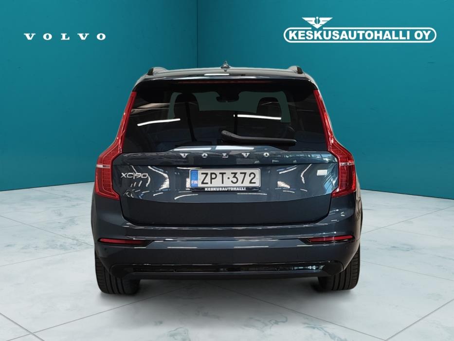 VOLVO XC90 2023