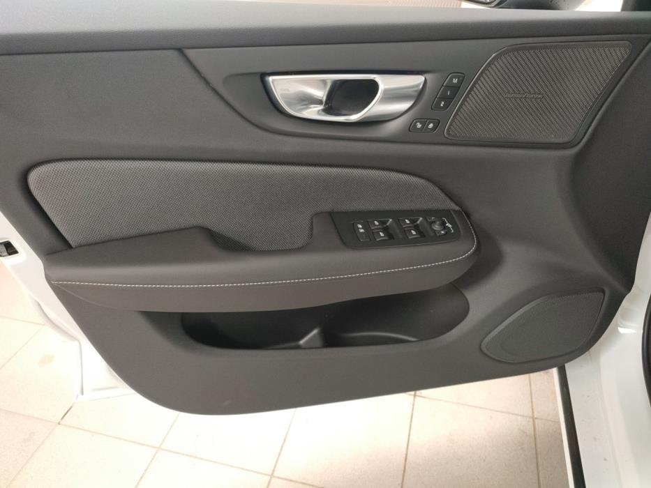 VOLVO V60 2026