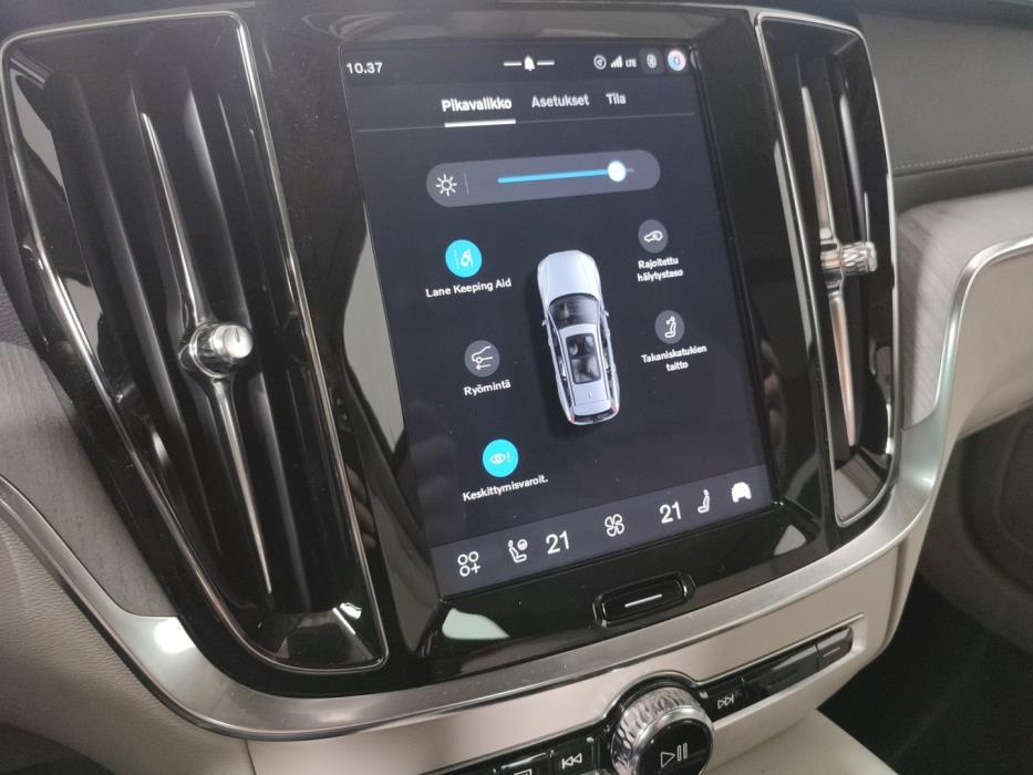 VOLVO V60 2026