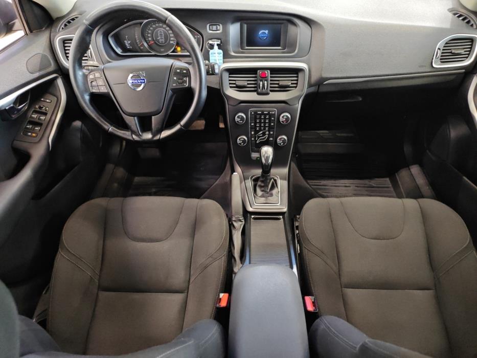 VOLVO V40 2013