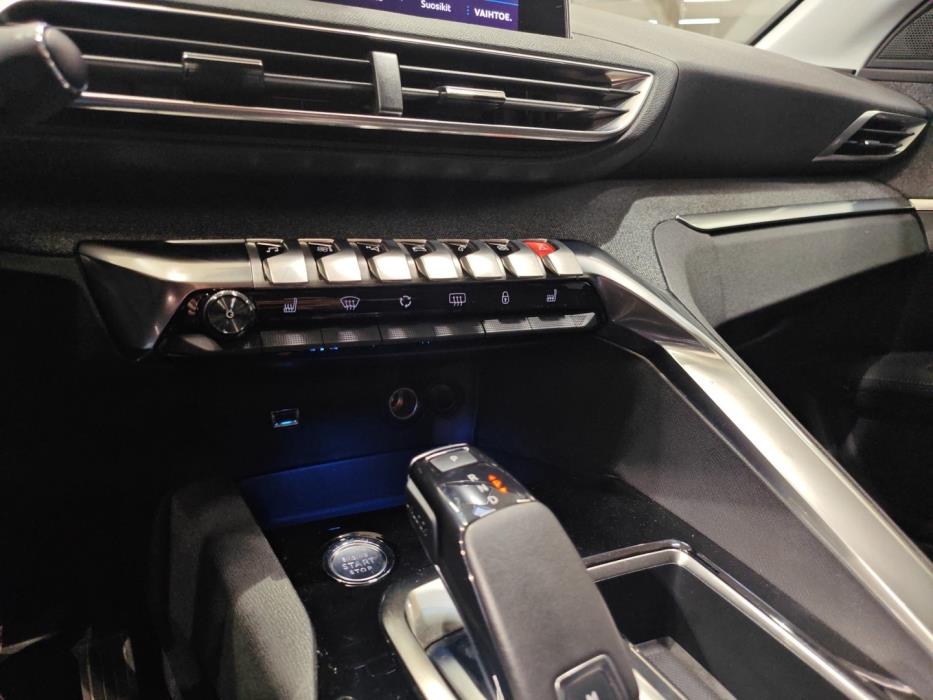 PEUGEOT 3008 2019