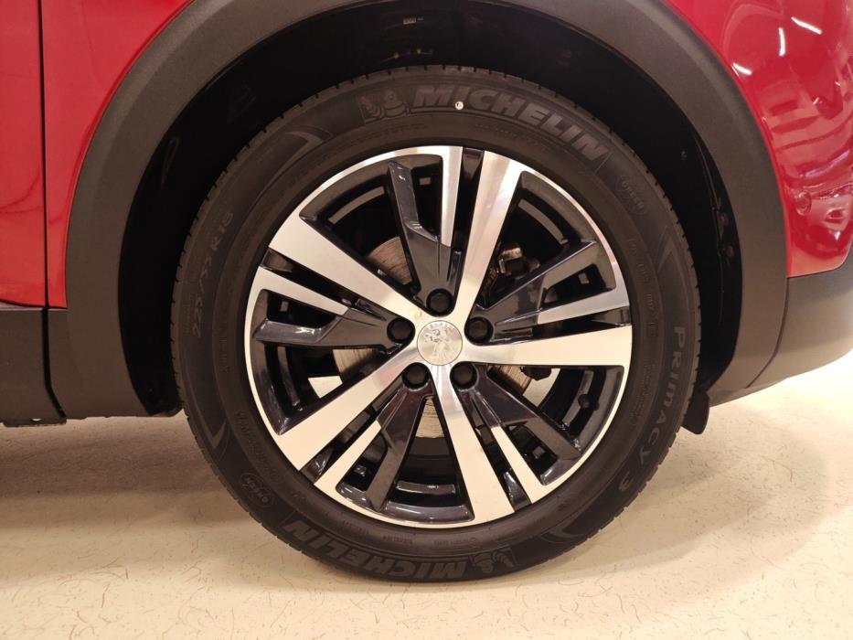 PEUGEOT 3008 2019