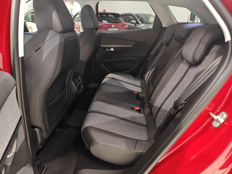 PEUGEOT 3008 2019