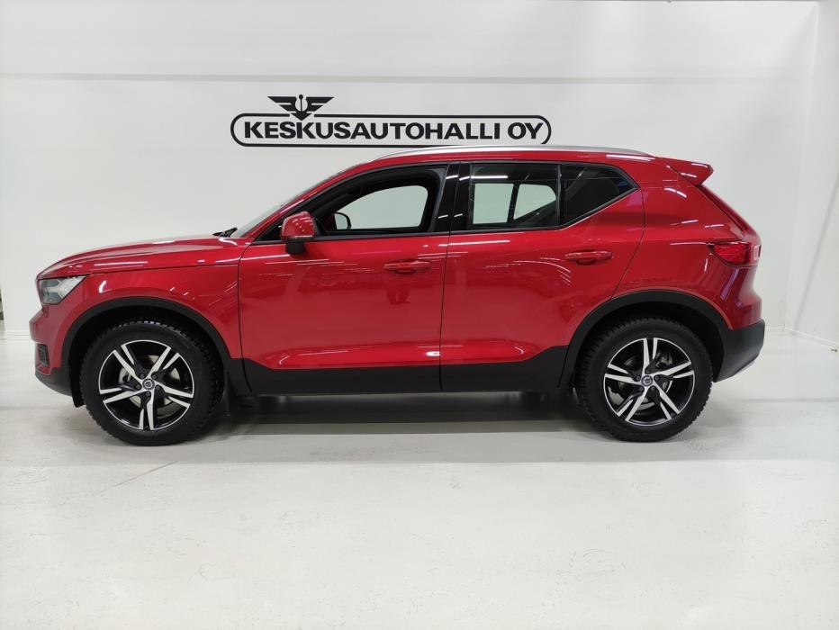 VOLVO XC40 2021