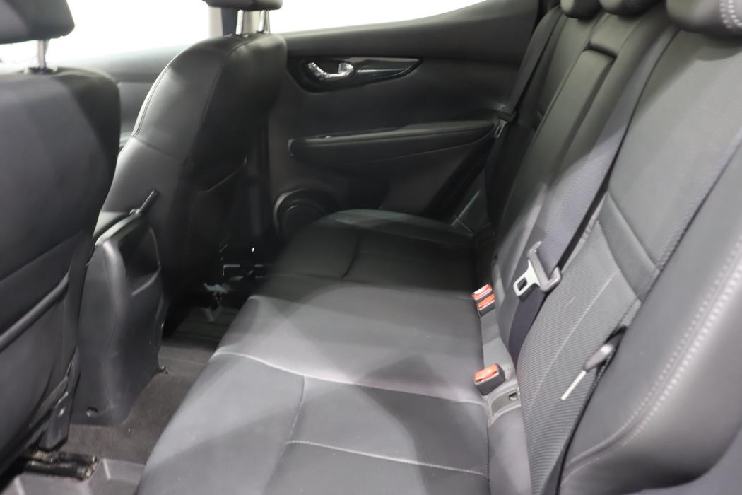 NISSAN Qashqai 2017