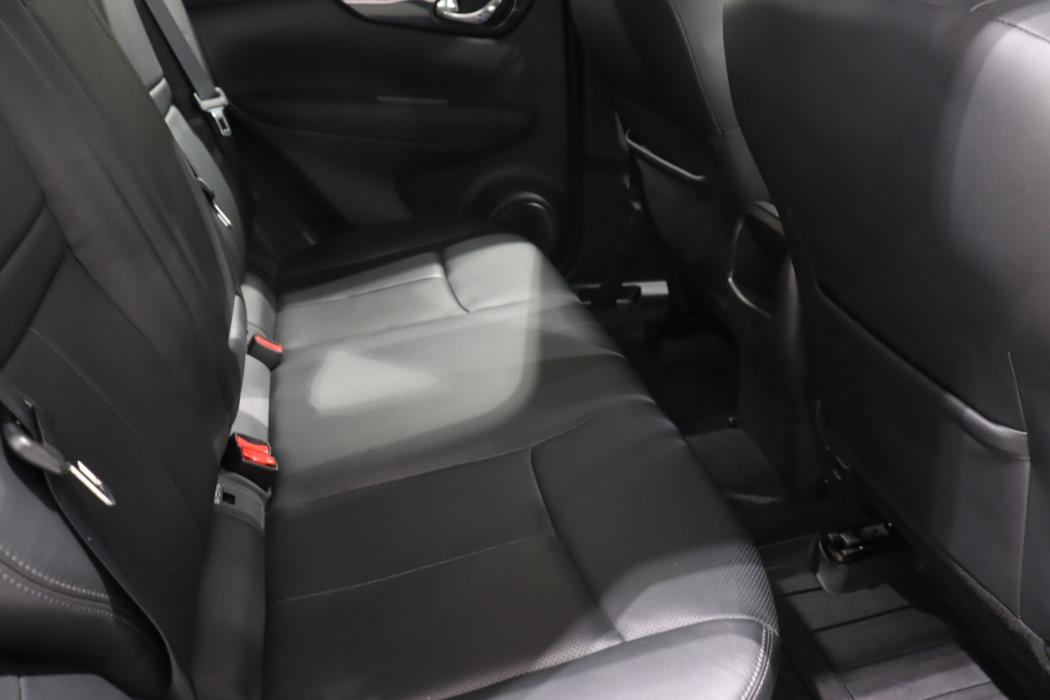 NISSAN Qashqai 2017