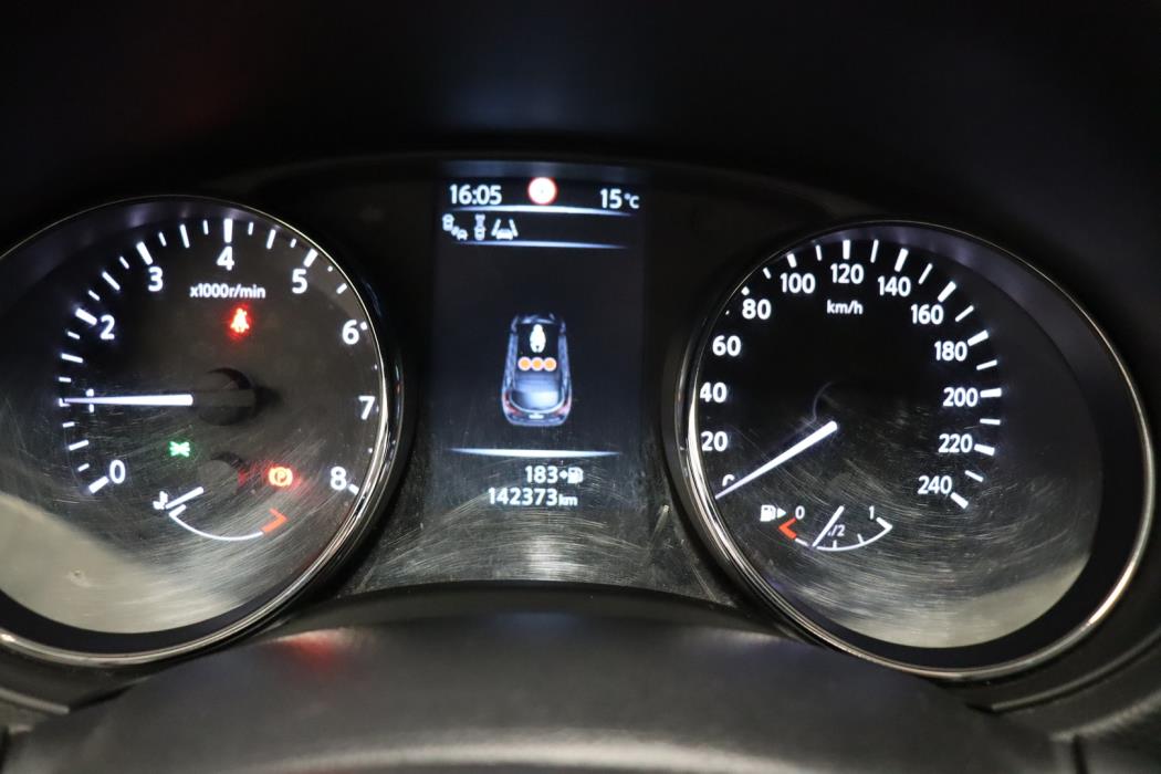 NISSAN Qashqai 2017