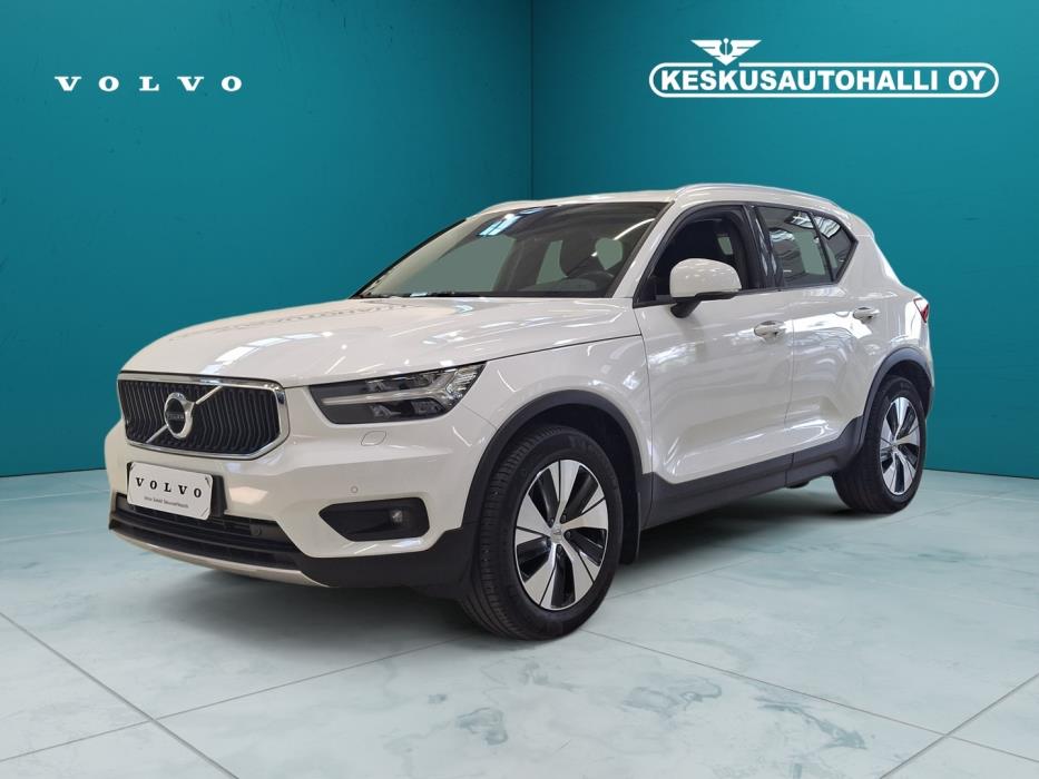 VOLVO XC40 2021