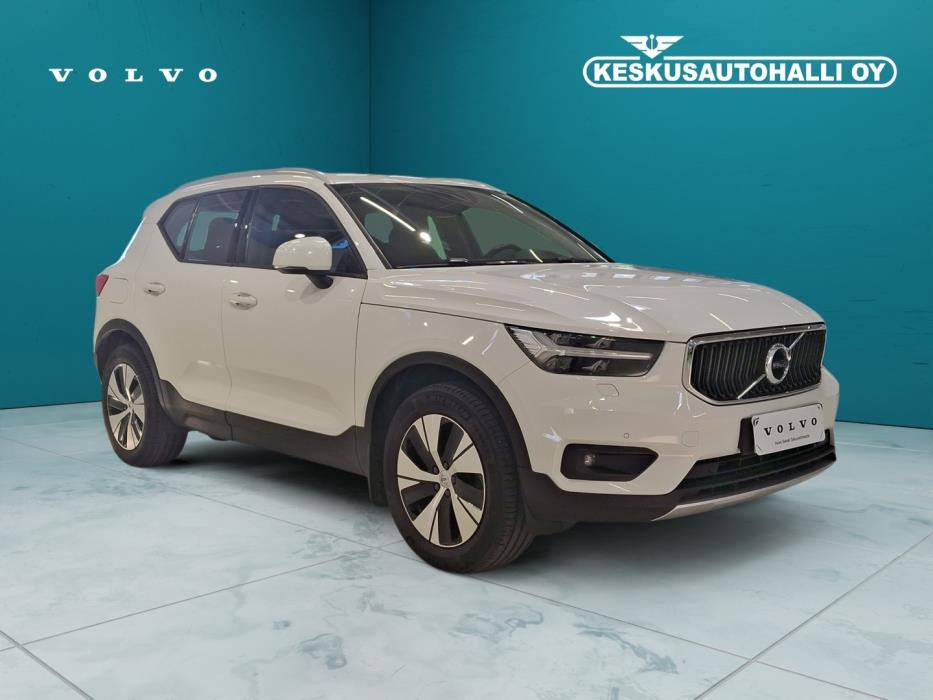 VOLVO XC40 2021