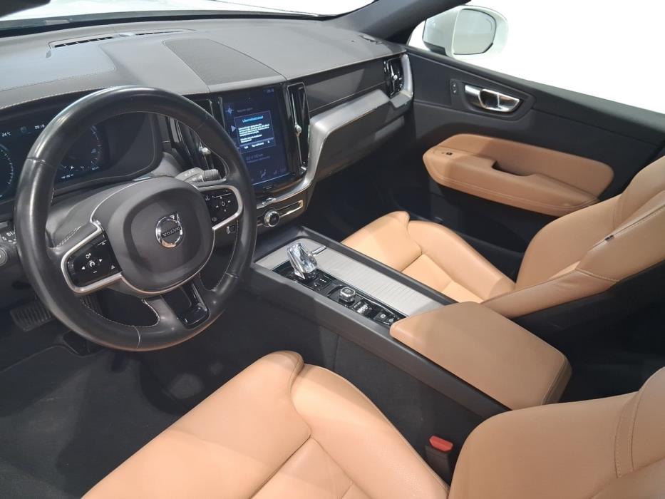VOLVO XC60 2020